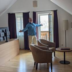 Not too shabby a room!