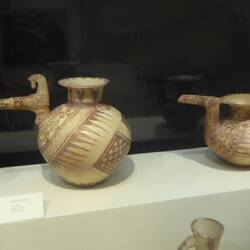Persian spouted jugs 800 bc