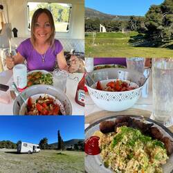 Heute gibt's Cevapcici,Tofu,Gemüsereis,Tomatensalat😋in Epidaurus