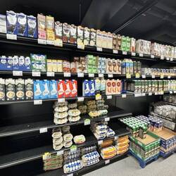 Vegane Milchabteilung - Veganismus ist in Finnland präsenter.