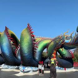 ... a 30m high naga at Wat Tham Chaeng - the largest in Thailand!