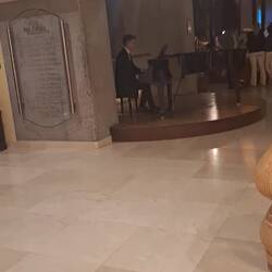 Die Abendunterhaltung in der Lobby ist oft recht ansprechend.