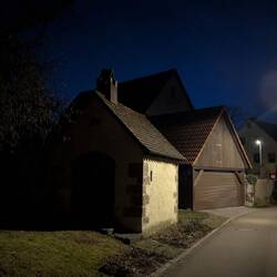 Es wird dunkel. Ich will in die Nacht hinein marschieren, um für den Mega-Marsch zu trainieren.