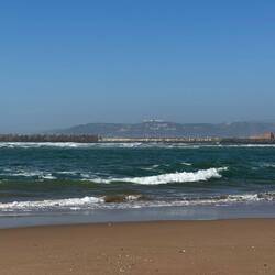 Agadir und die Kasbah i.d. Ferne 🙂