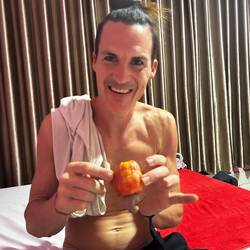 Trying the cashew fruit.... verdict... not the worst but wouldn't eat again 🤣