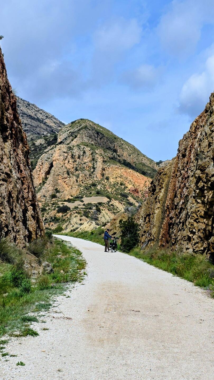 Ein schöner breiter Radweg
