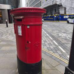 Briefkasten noch aus der Zeit Queen Victorias