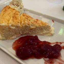 San Sebastián–style cheesecake