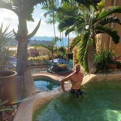 Accomodation with pool and hardly any guests