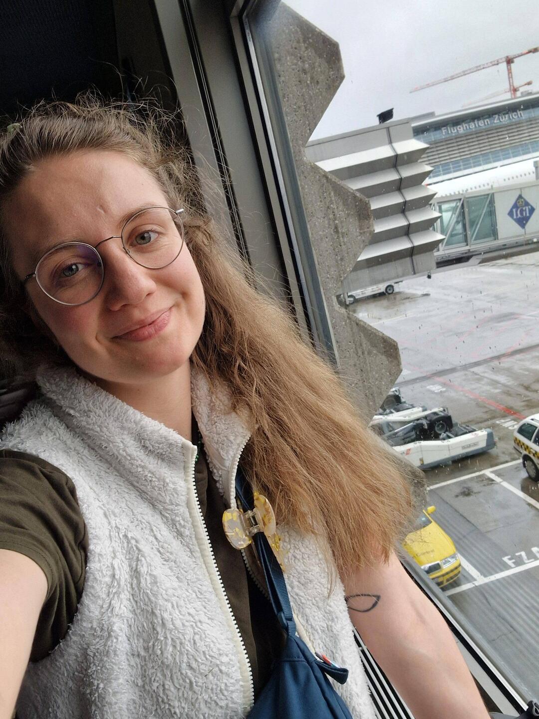 Züri Flughafe s richtige Gate gfunge (yaaii)