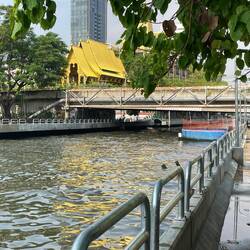 Nice cycle path with Wat in the background