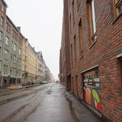 Unsere Nachbarschaft und die Strasse zu unserem Apartment.