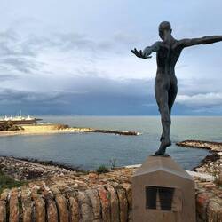 Bronzeskulptur Le Défi - Schritt ins Unbekannte