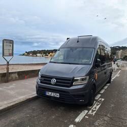 Neben dem Strand von Antibes, wir hoffen auf eine ruhige Nacht 😴