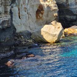 Gefährlich von oben weil immer mal was einstürzt