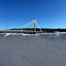 Die Farbahnmarkierungen sind hier 2 Meter hohe Schneewände 😄