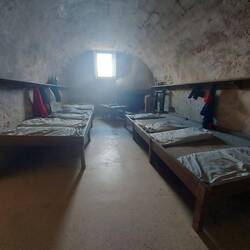 Schlafgestelle der Spanier.