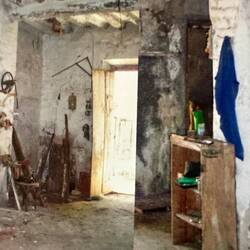 The house was in ruins when they bought it.