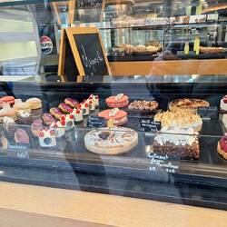 Ausgefallene dekorative teure kleine Sünden findet man überall 🥧🍰