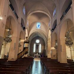 Die Kathedrale von Antibes (schlicht)