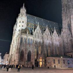 St. Stephen's at night