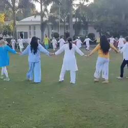 Bueno, aca un poco mejor..