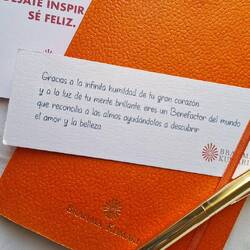 Me salió esta frase. Medio grandilocuente, pero me la guardo como mantra, a ver si se cumple.