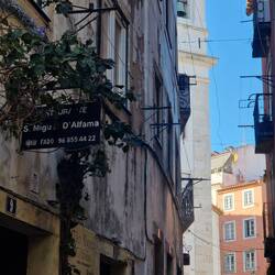 Im Stadtteil Alfama (Autstadt mit nume weni Touris)