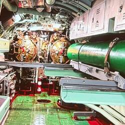 Torpedo bay with body storage