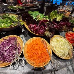 Fresh and delicious salad!