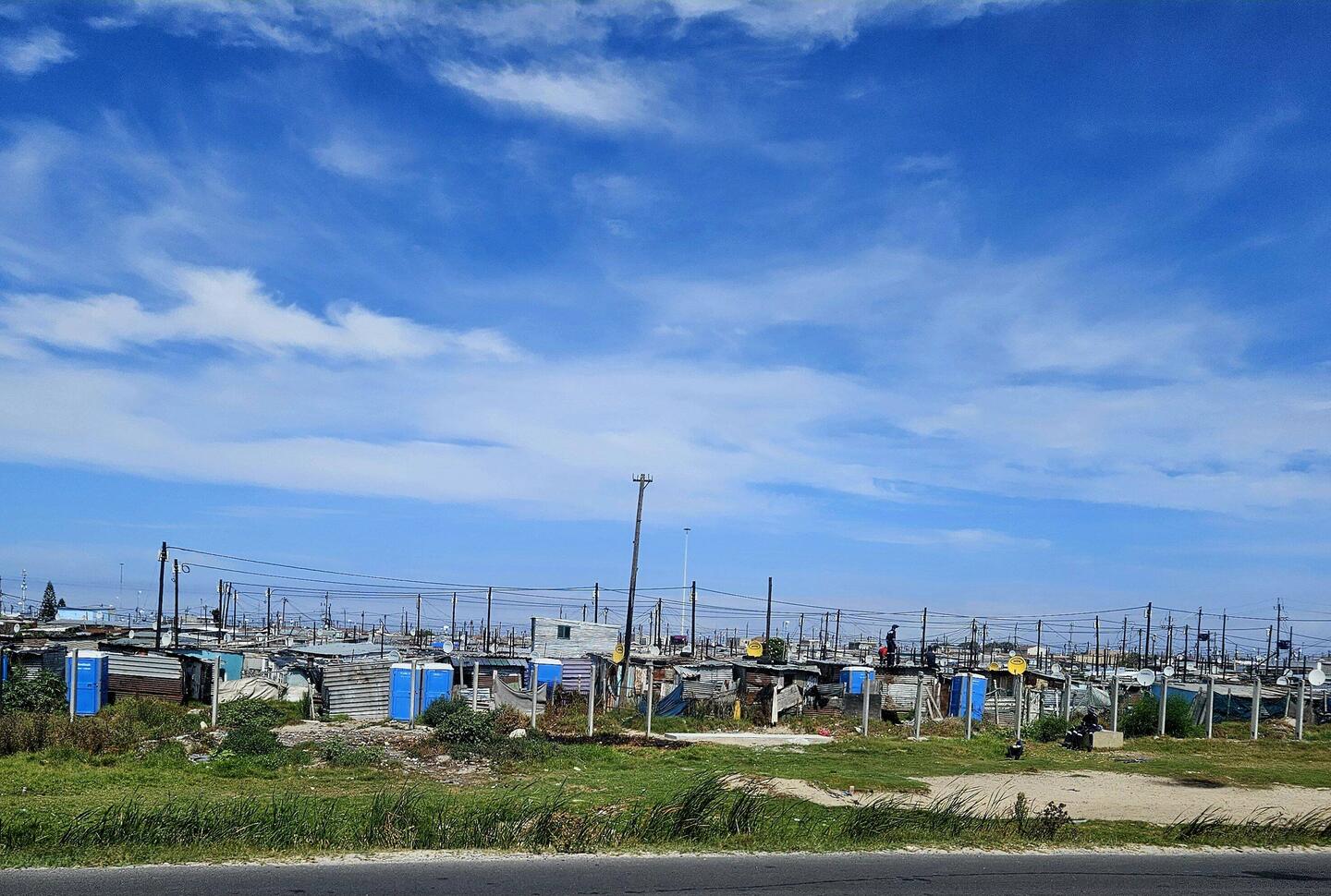 Townships vor Kapstadt, so weit das Auge blicken kann