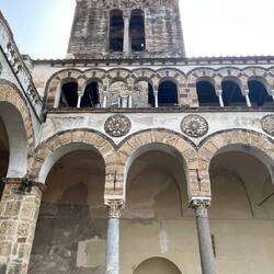 Il Quadriportico - ein quadratischer Innenhof