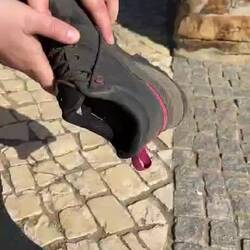 Schuhe wurden mehrmals ausgekippt....