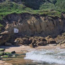 Ussicht 2 vom Zmittagsplätzli, äs Bechli (vo linggs) wo is Meer louft