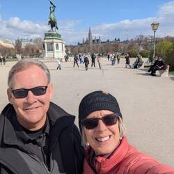 Good bye to our favorite courtyard at Hofburg (with an adorable family playing today).