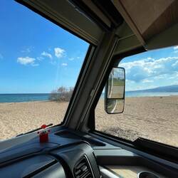 Angekommen an unserem liebsten Strand auf der Ost-Seite der Westküste (Messenien)🏖️🇬🇷