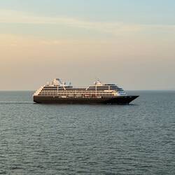 Die Azamara Pursuit, der wir wiederholt begegnet sind