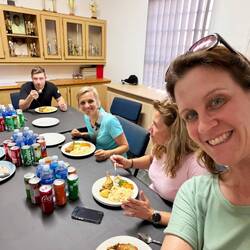 Abendessen in der Schule