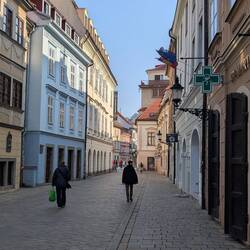 So many cute, narrow streets