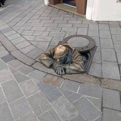 Cumil (the peeper), put there just to get people out walking around town.