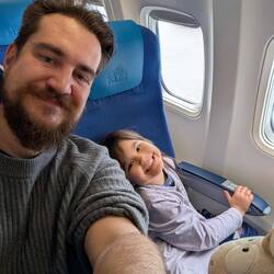 Zweiter Flug von Amseldarm nach Schnapsdrossel, Kindertausch absolviert