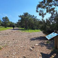 Wanderwege mit Infotafeln