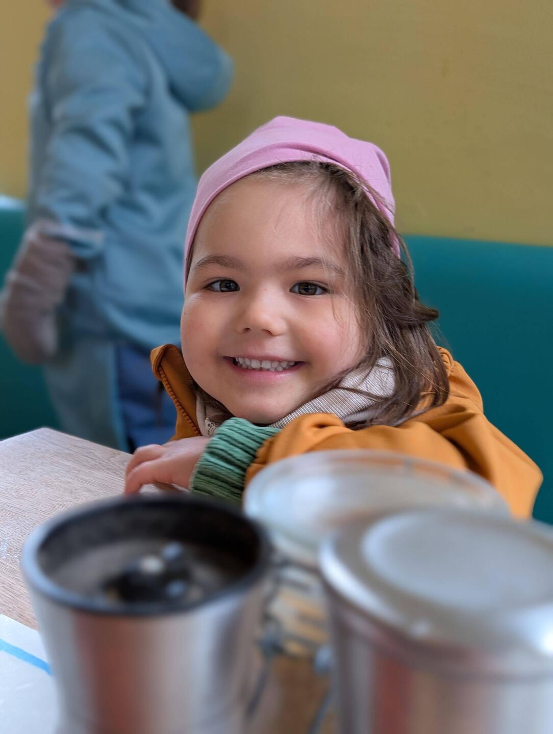 Montagmorgenmona. Am Donnerstag.