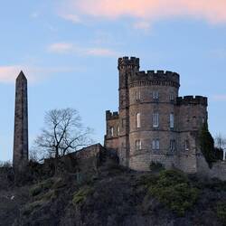 Wenn dem Turmturm noch ein Turm wächst. Aber ist ein Außenseiterturm.