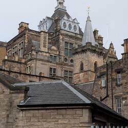 Dann: Himmel weiß. Regen viel. Temperatur wenig.