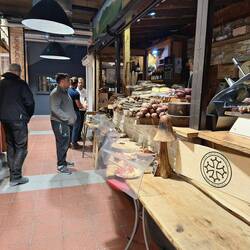 ... Salami und Schinken ...