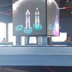 Man konnte eine Rakete zusammenbauen, meine ist die rechts 😂