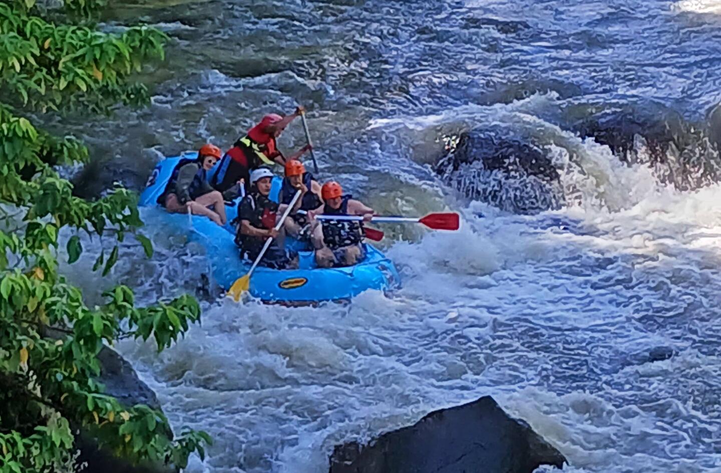 Tolle White Water Tour (3-4) in schöner Landschaft