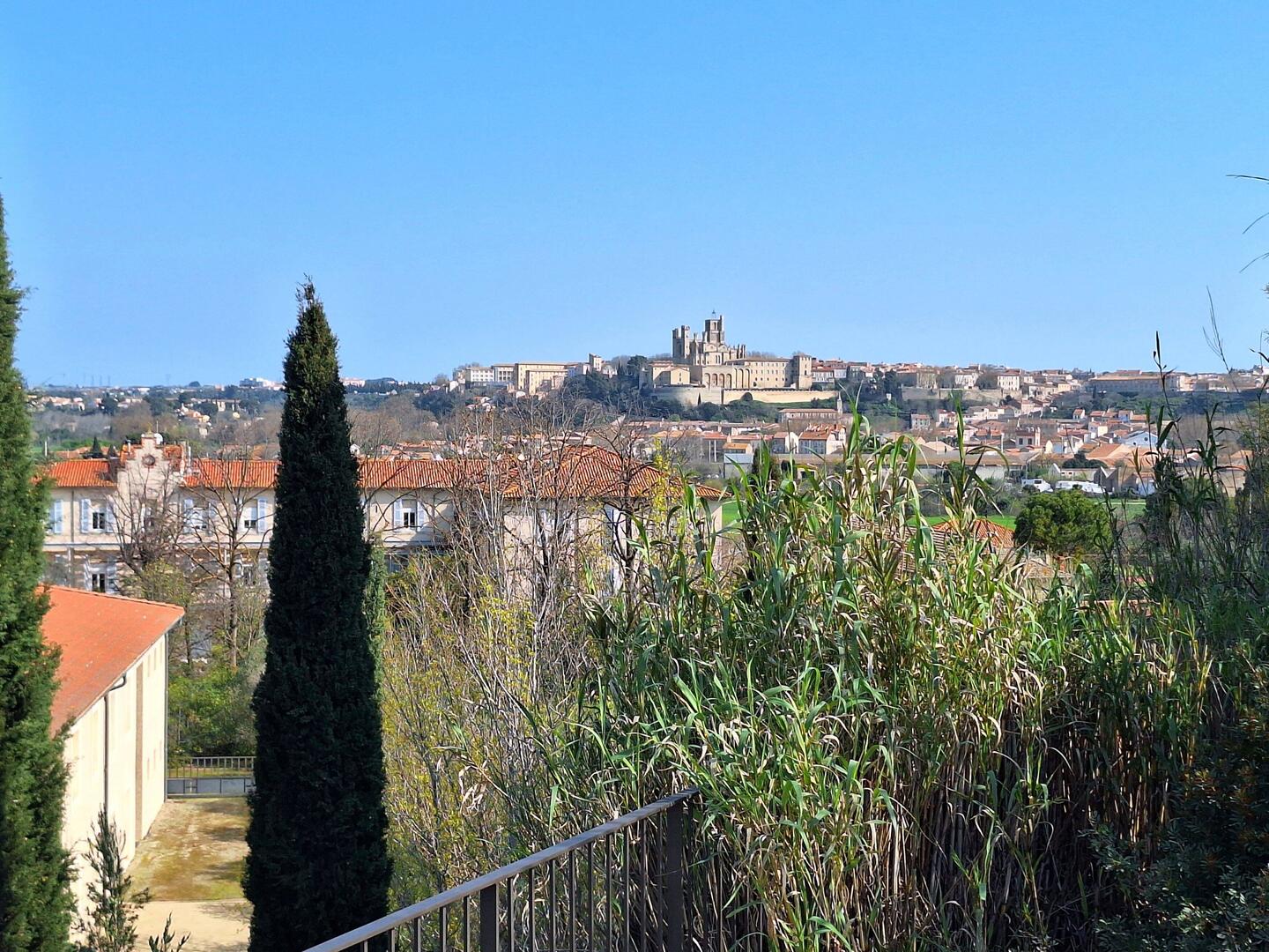Die Cathédrale Saint-Nazaire thront über Bèziers