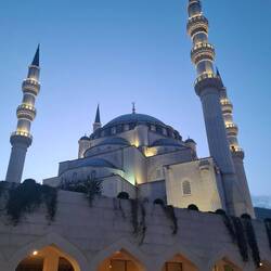 Moschea Namazgah, la moschea più grande dei Balcani